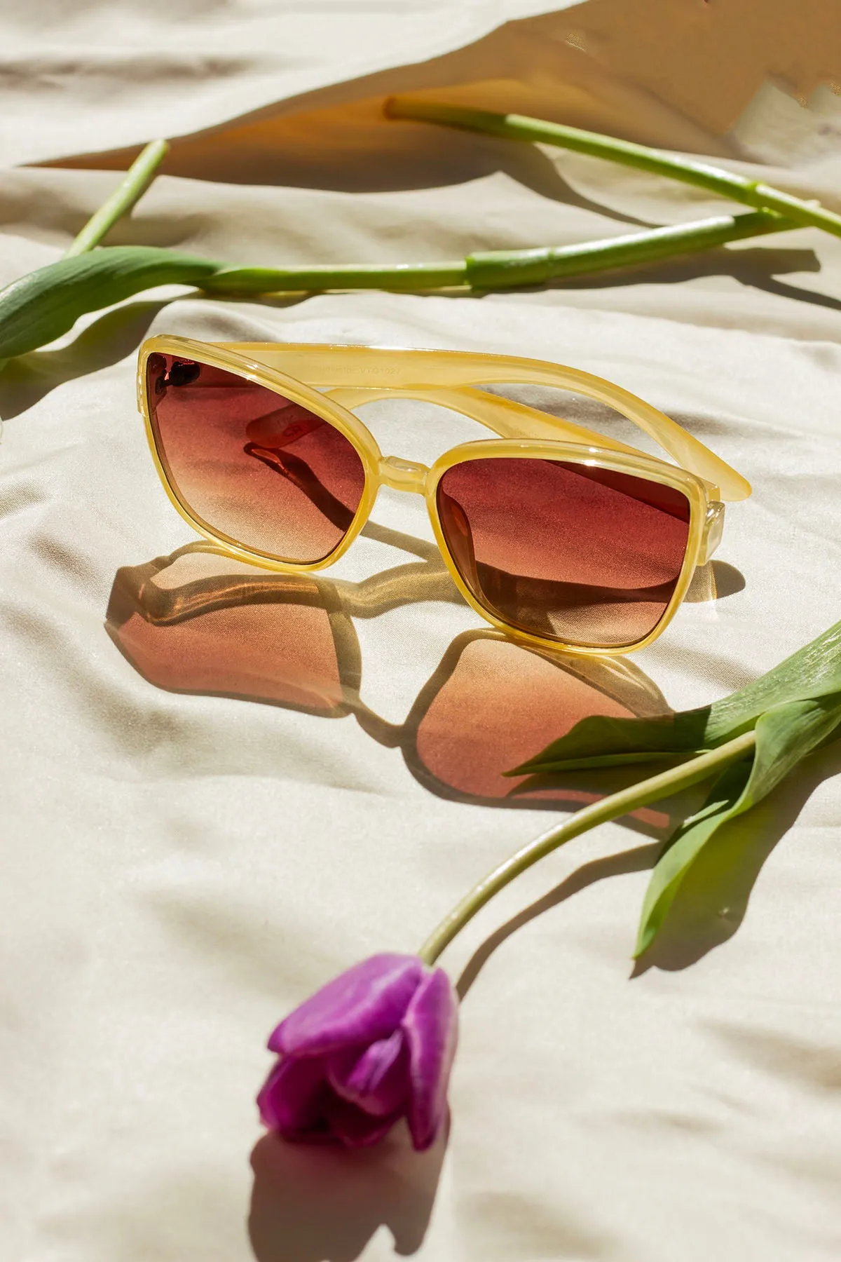 Thin Frame Butterfly Cat Eye Sunglasses