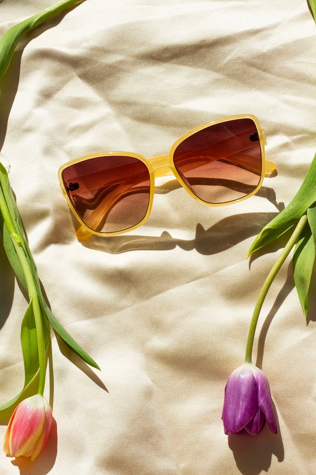 Thin Frame Butterfly Cat Eye Sunglasses