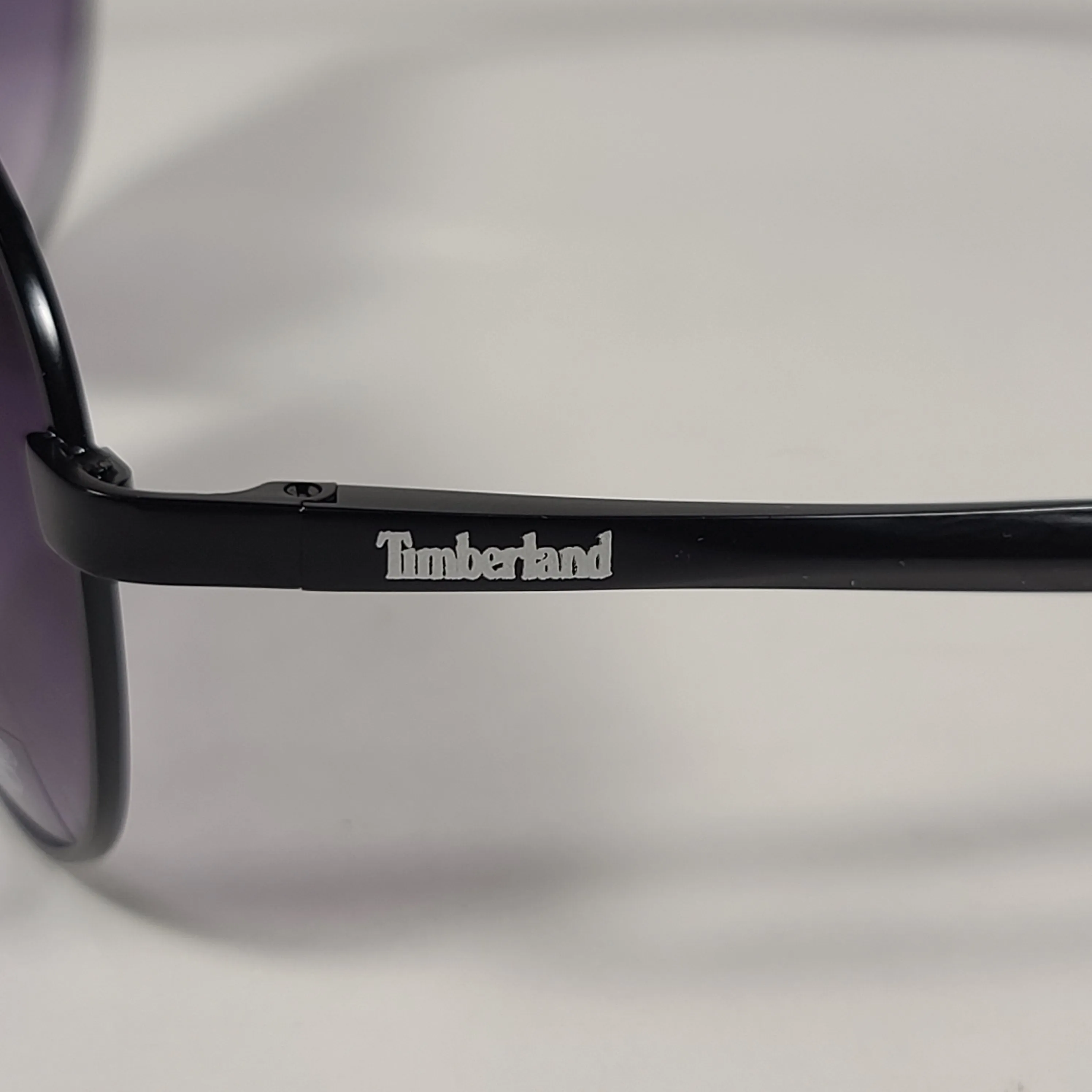 Timberland Aviator Sunglasses Shiny Black Frame Smoke Gradient Lens TB7114 02B