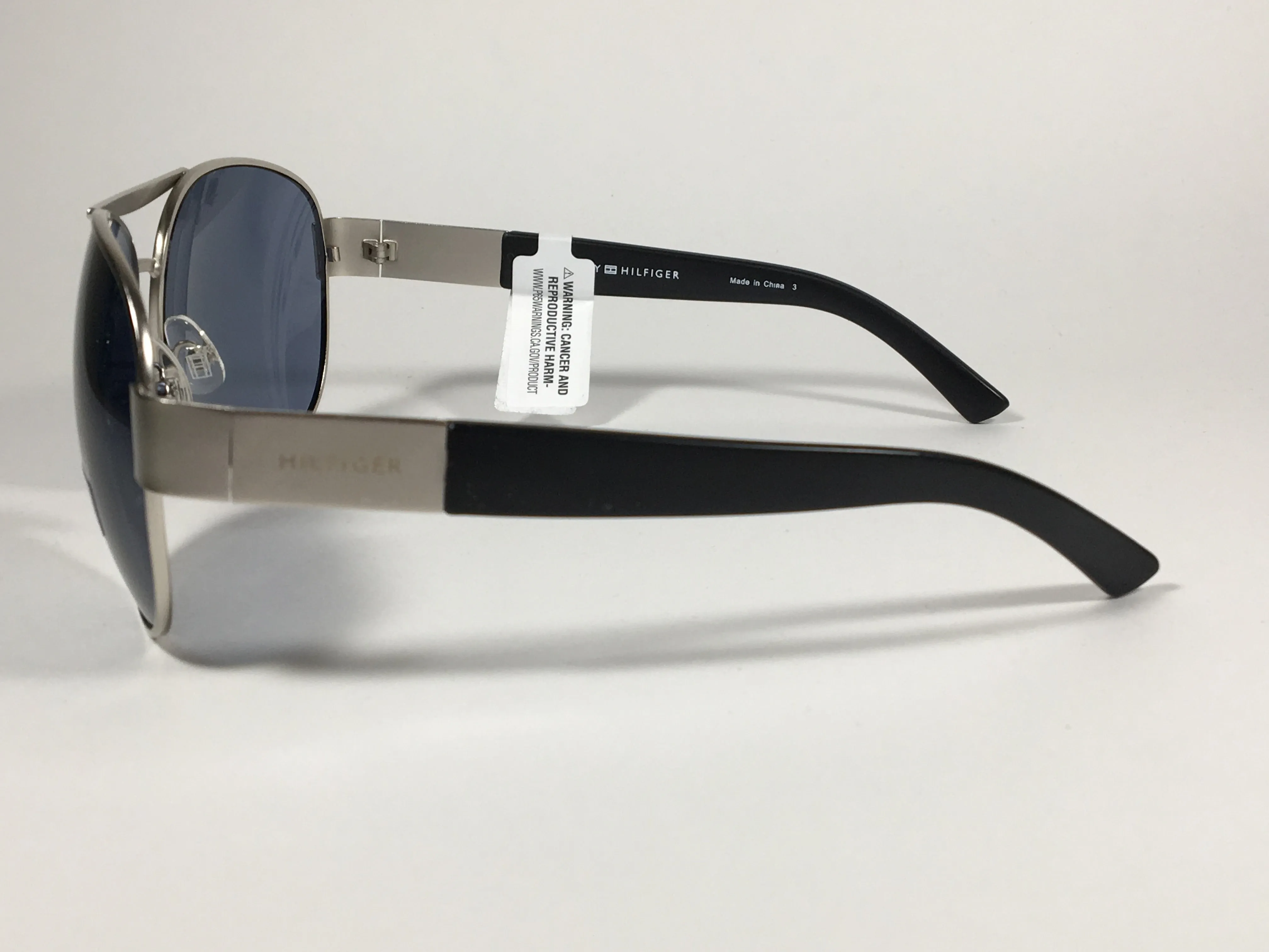 Tommy Hilfiger Nolan Aviator Pilot Sunglasses Black Gray Solid Lenses NOLAN MM OM129