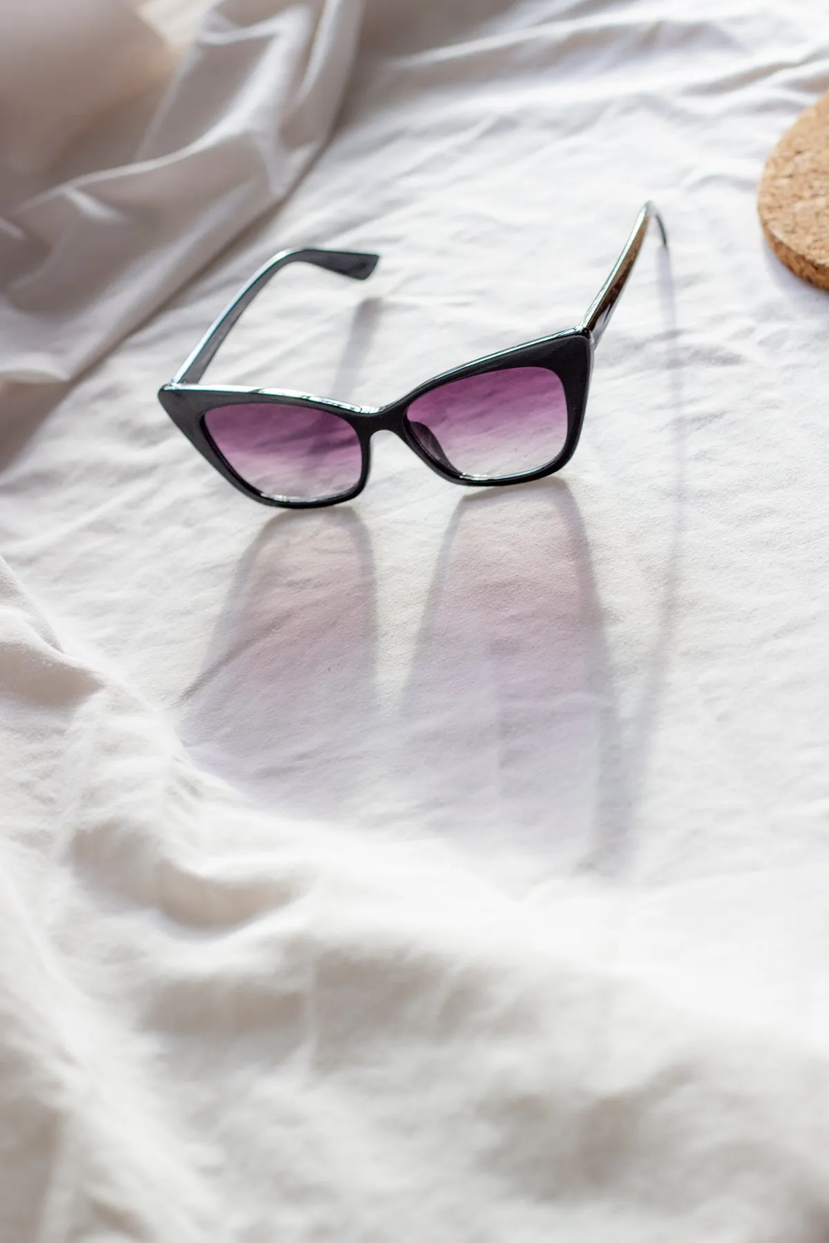 Wide Classic Cat Eye Sunglasses